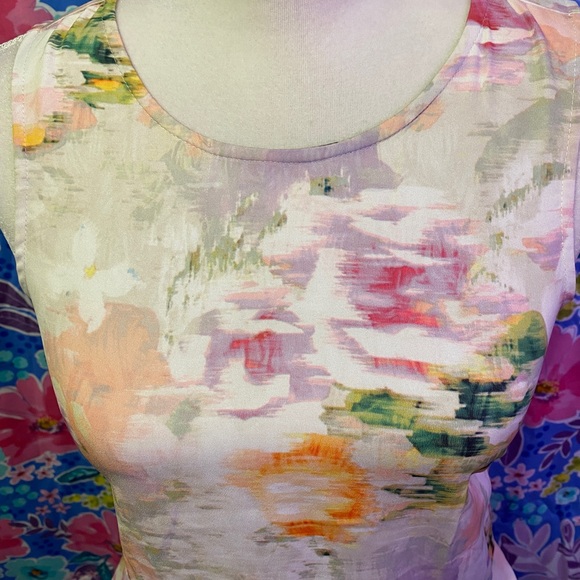 💕3 for $20💕 Floral Blouse with waist ruffle - Picture 3 of 7